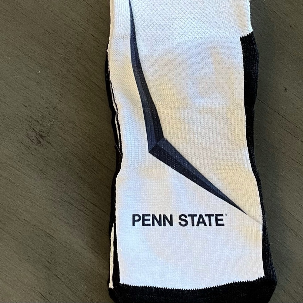 NEW Rock 'EM Penn State Navy Blue White Nittany Lion PSU We Are Socks L XL 9-13 - Picture 3 of 5